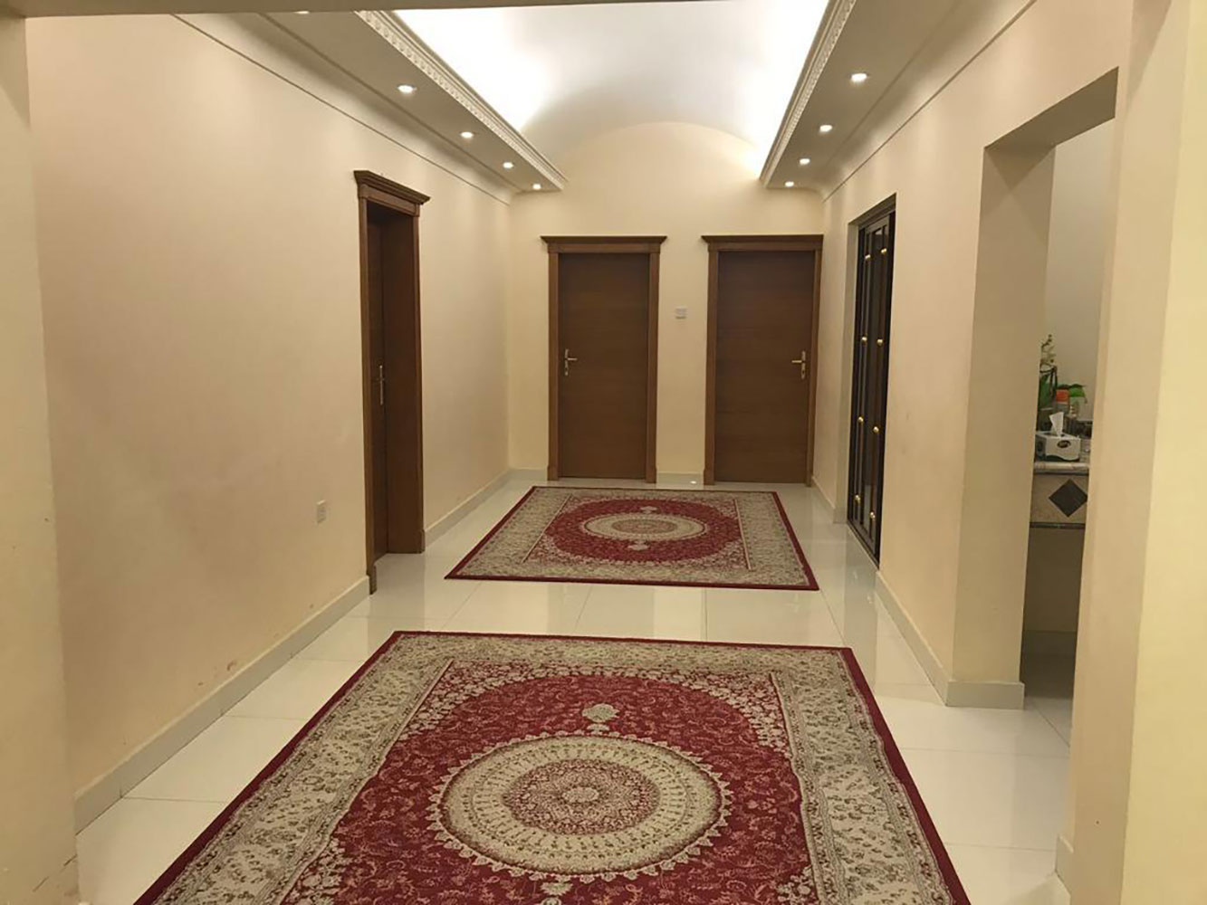 صورة فيلا للإيجار في سند #1055 1