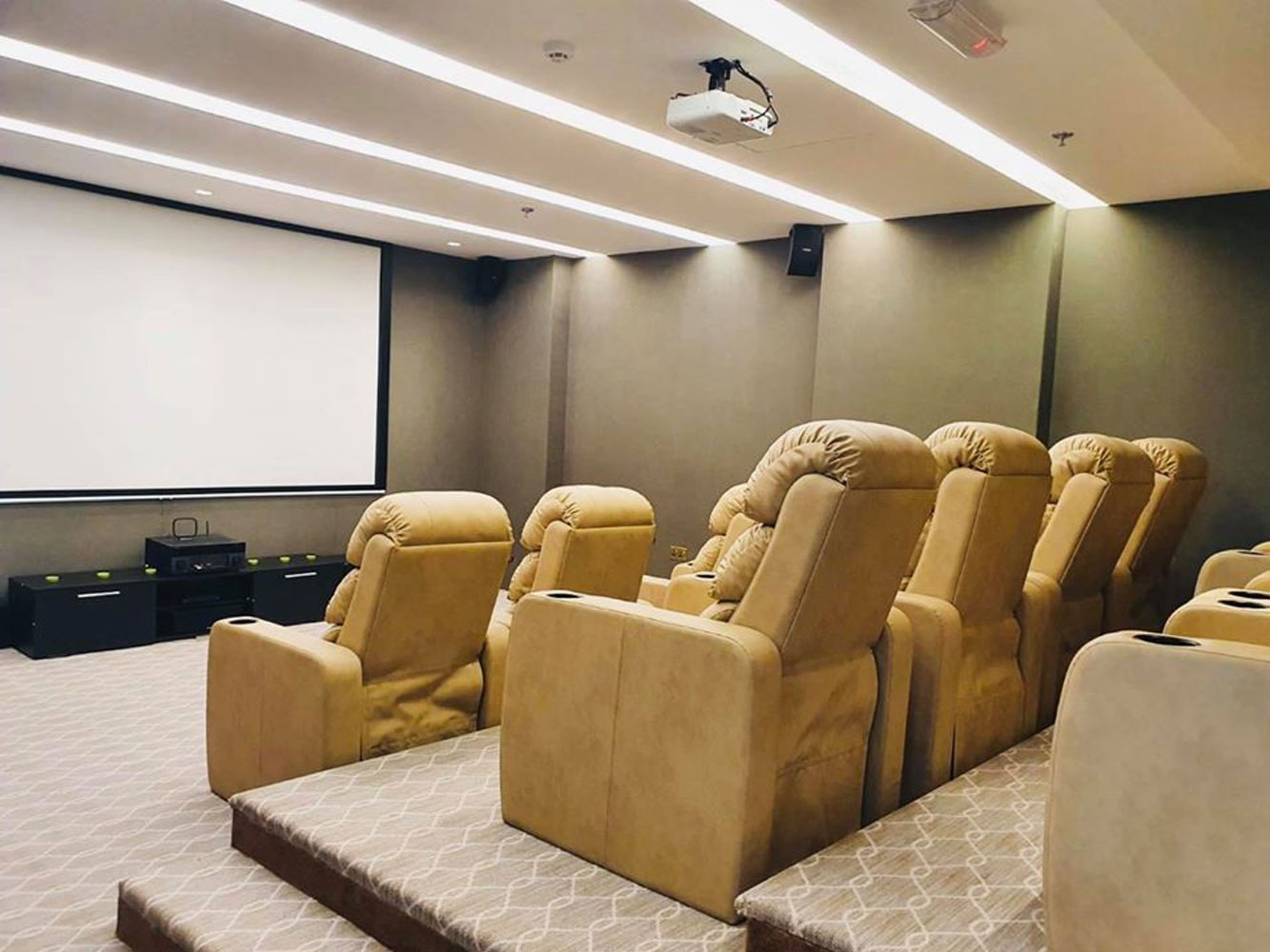 Apartment for Rent in Amwaj Island Image #1906 8