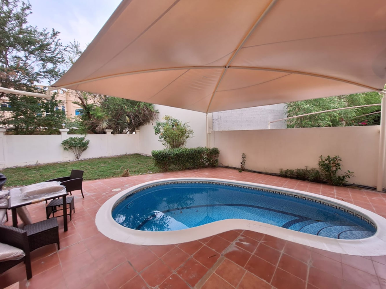 صورة فيلا للإيجار في الجفير #1915 1