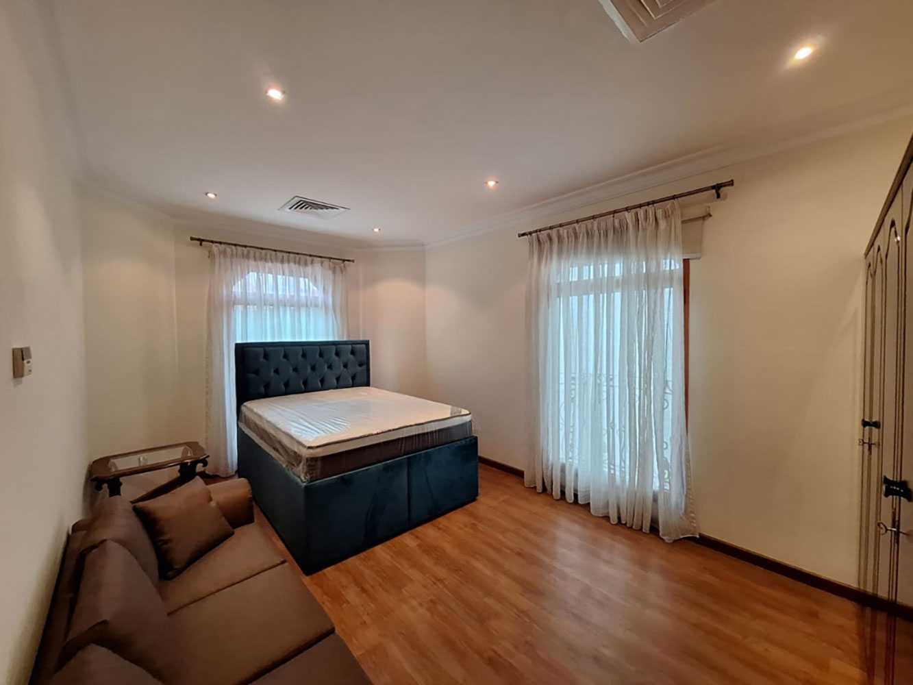 صورة فيلا للإيجار في الجفير #1915 5