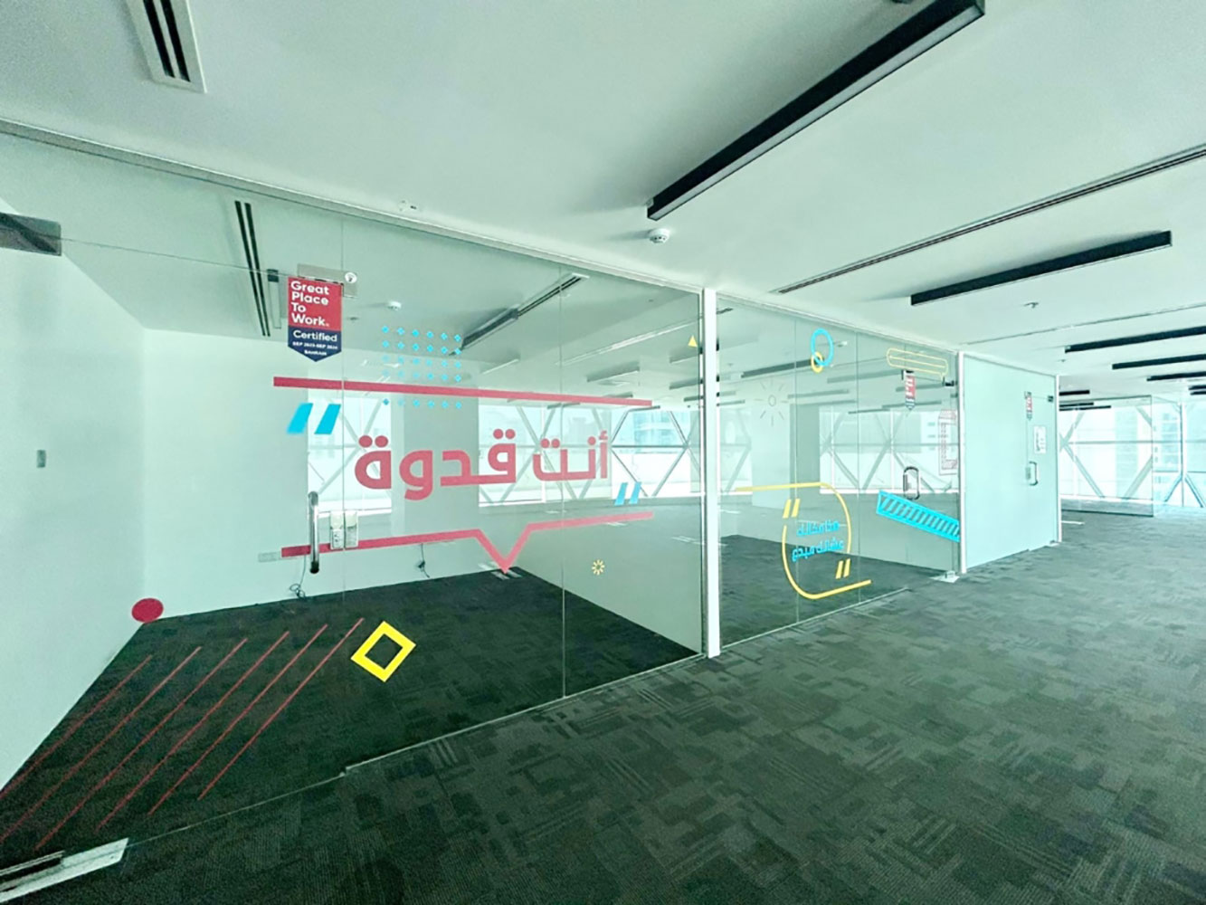 صورة مكتب للإيجار في ضاحية السيف #1975 2