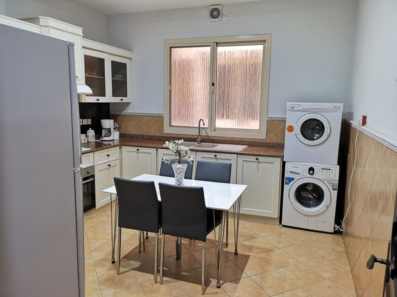 صورة شقة للإيجار في جزر امواج #1998 5