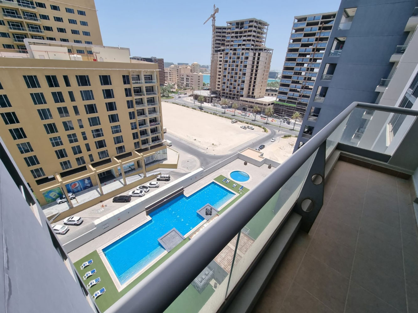 صورة شقة للبيع في جزر امواج #2018 0