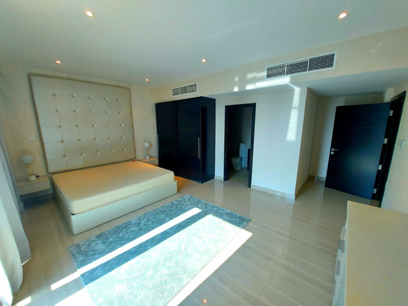 Apartment for Rent in Amwaj Island Image #2051 3