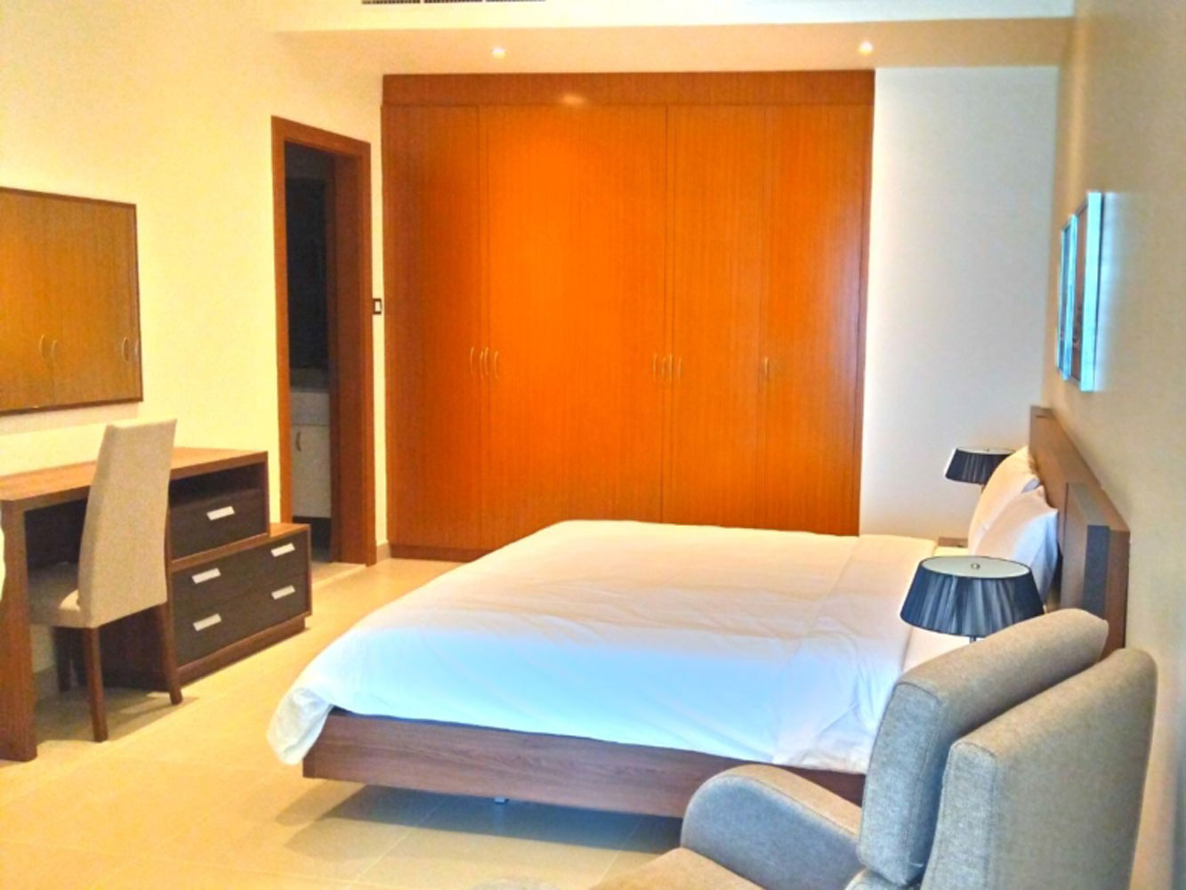 Apartment for Rent in Amwaj Island Image #2053 4