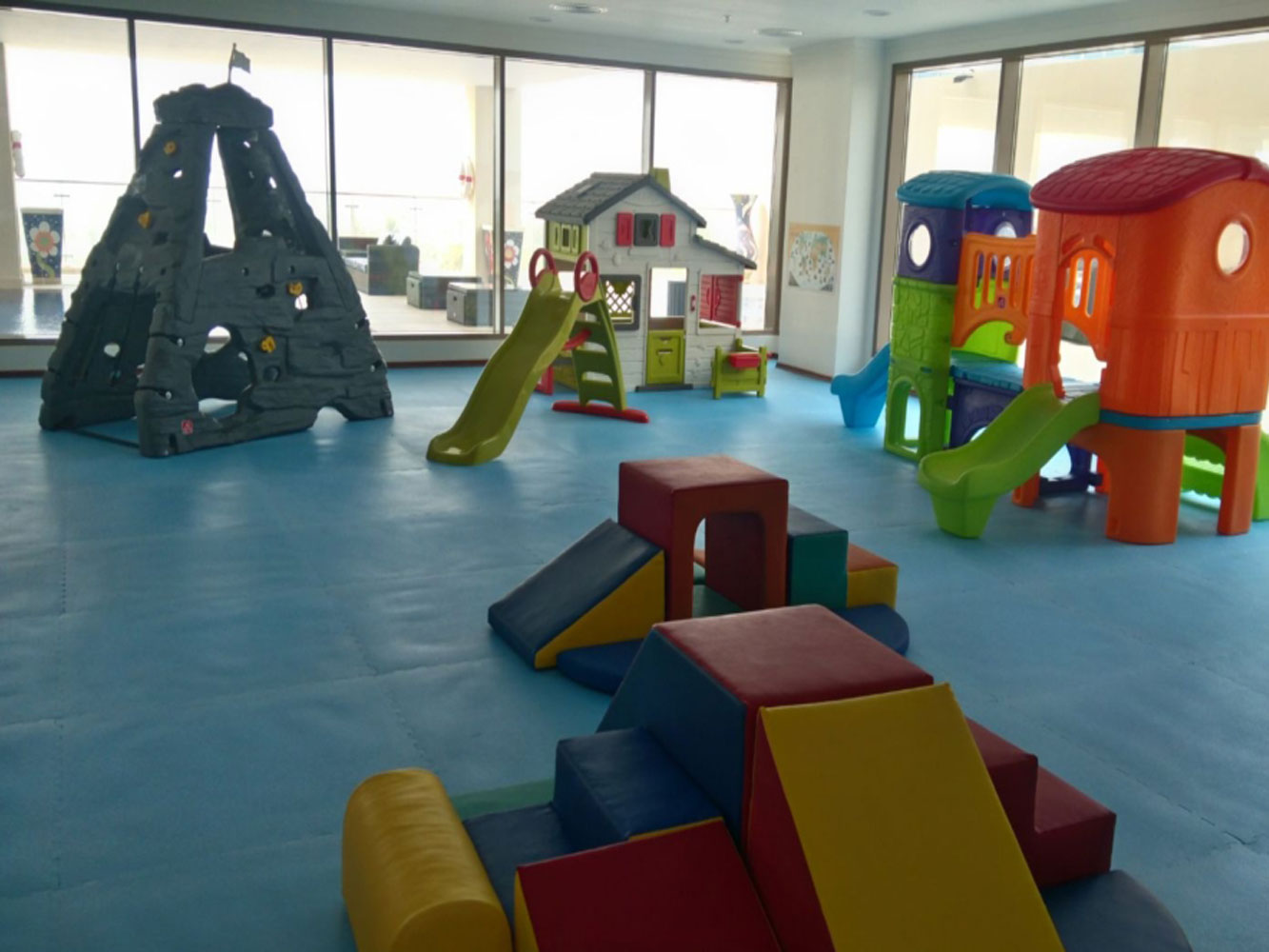 Apartment for Rent in Amwaj Island Image #2053 6