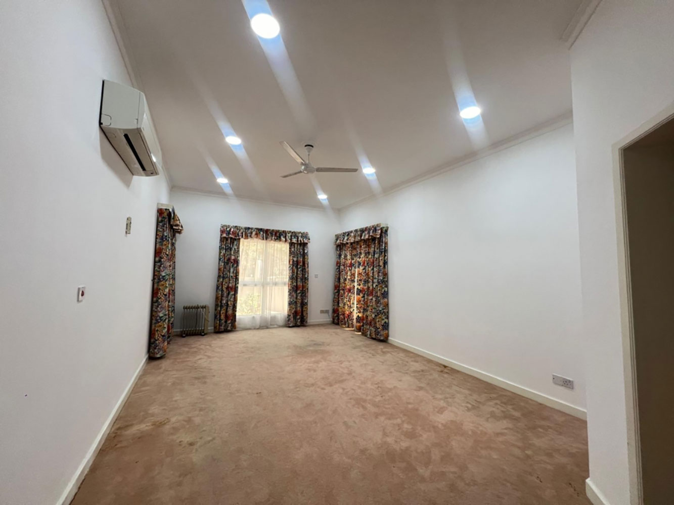 Villa for Rent in Juffair Image #2228 2