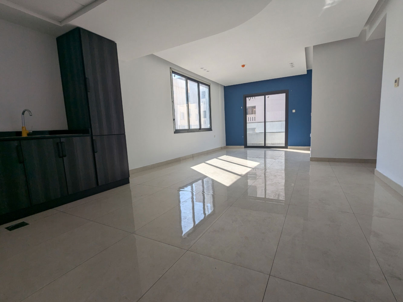 صورة مكتب للإيجار في ضاحية السيف #2258 2