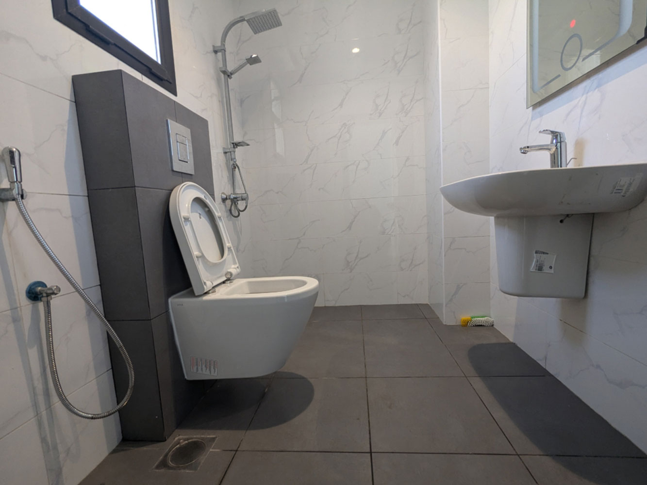 صورة مكتب للإيجار في ضاحية السيف #2258 4