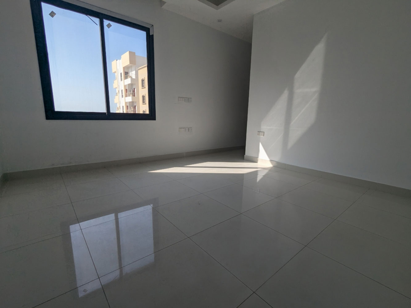 صورة مكتب للإيجار في ضاحية السيف #2258 3