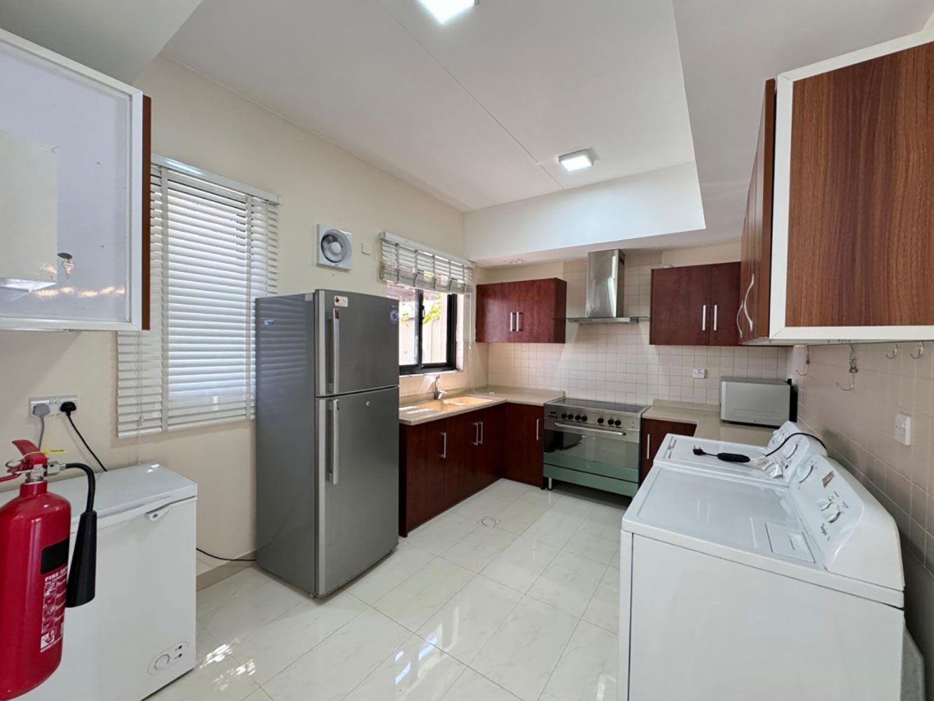 Villa for Rent in Juffair Image #2272 4