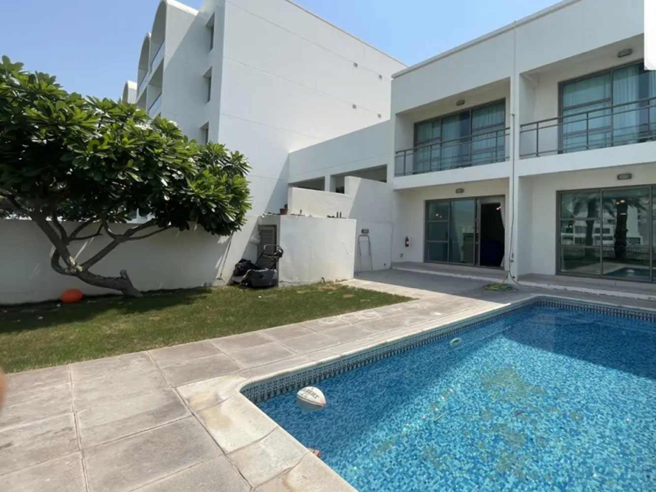 Villa for Sale in Amwaj Island Image #2289 3
