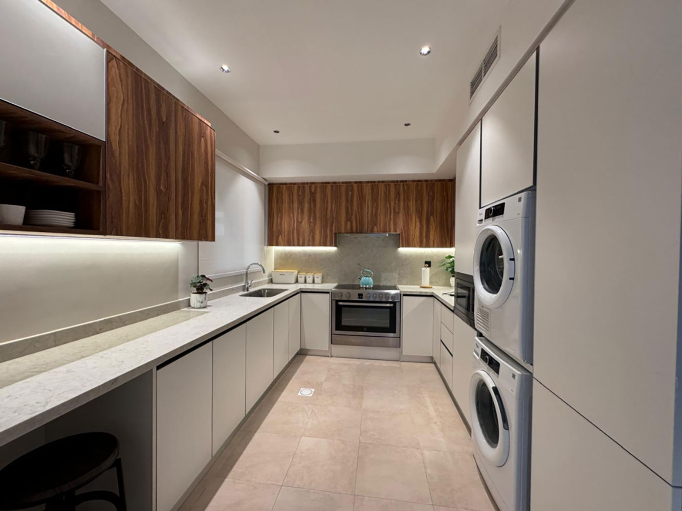 صورة شقة للإيجار في خليج البحرين #2507 1