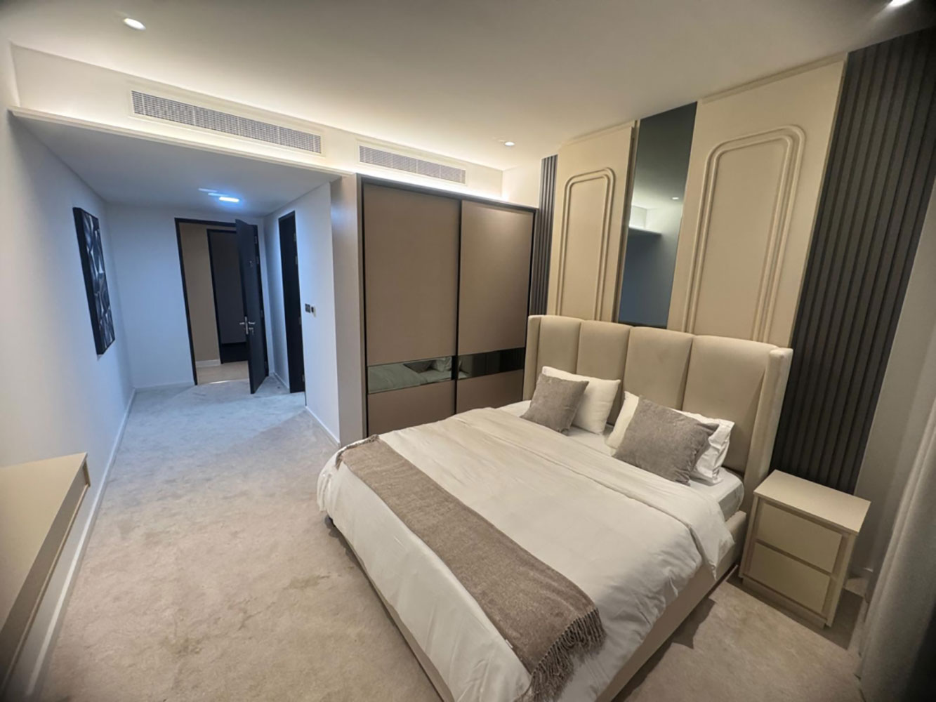 Apartment for Rent in Bahrain Harbour Image #2762 3