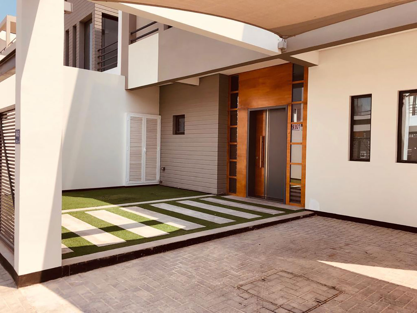 صورة فيلا للإيجار في سار #279 8