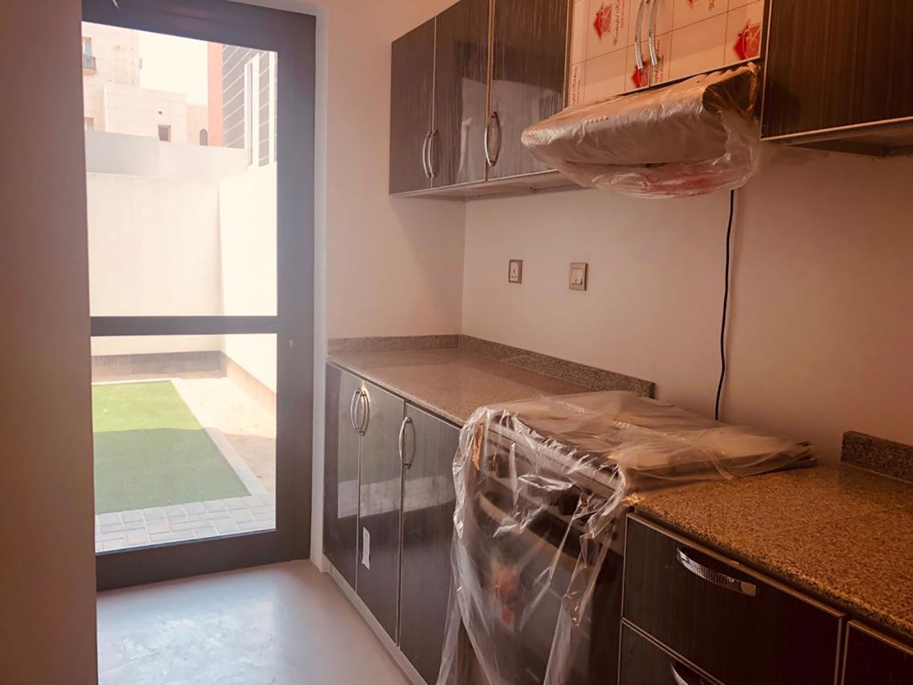 صورة فيلا للإيجار في سار #279 0