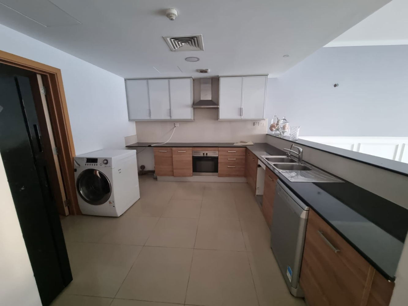 Apartment for Sale in Amwaj Island Image #3465 3