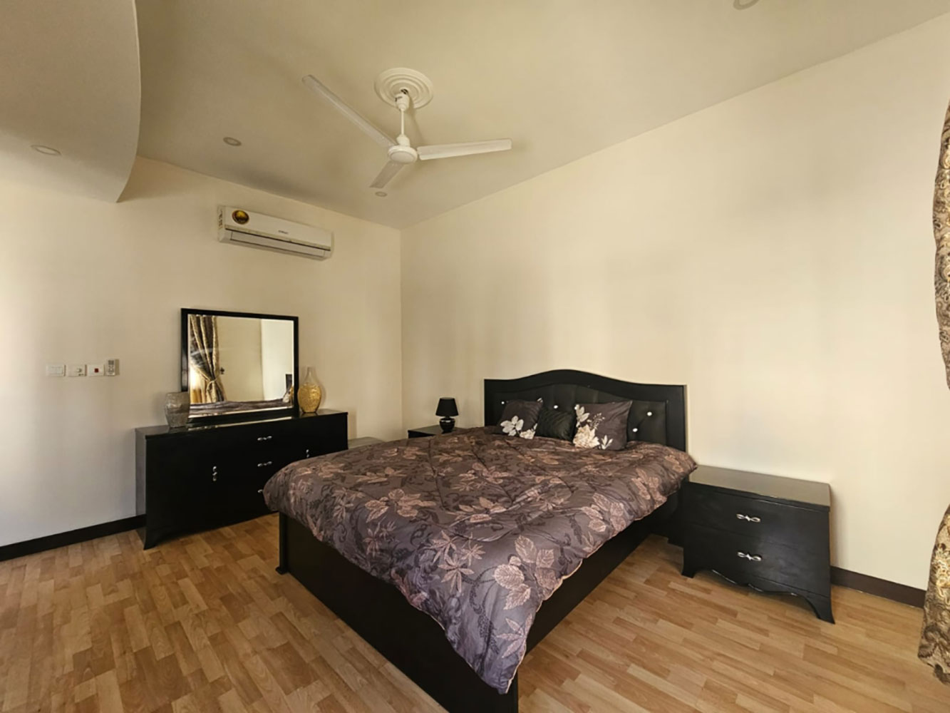 Villa for Rent in Galali Image #4957 4