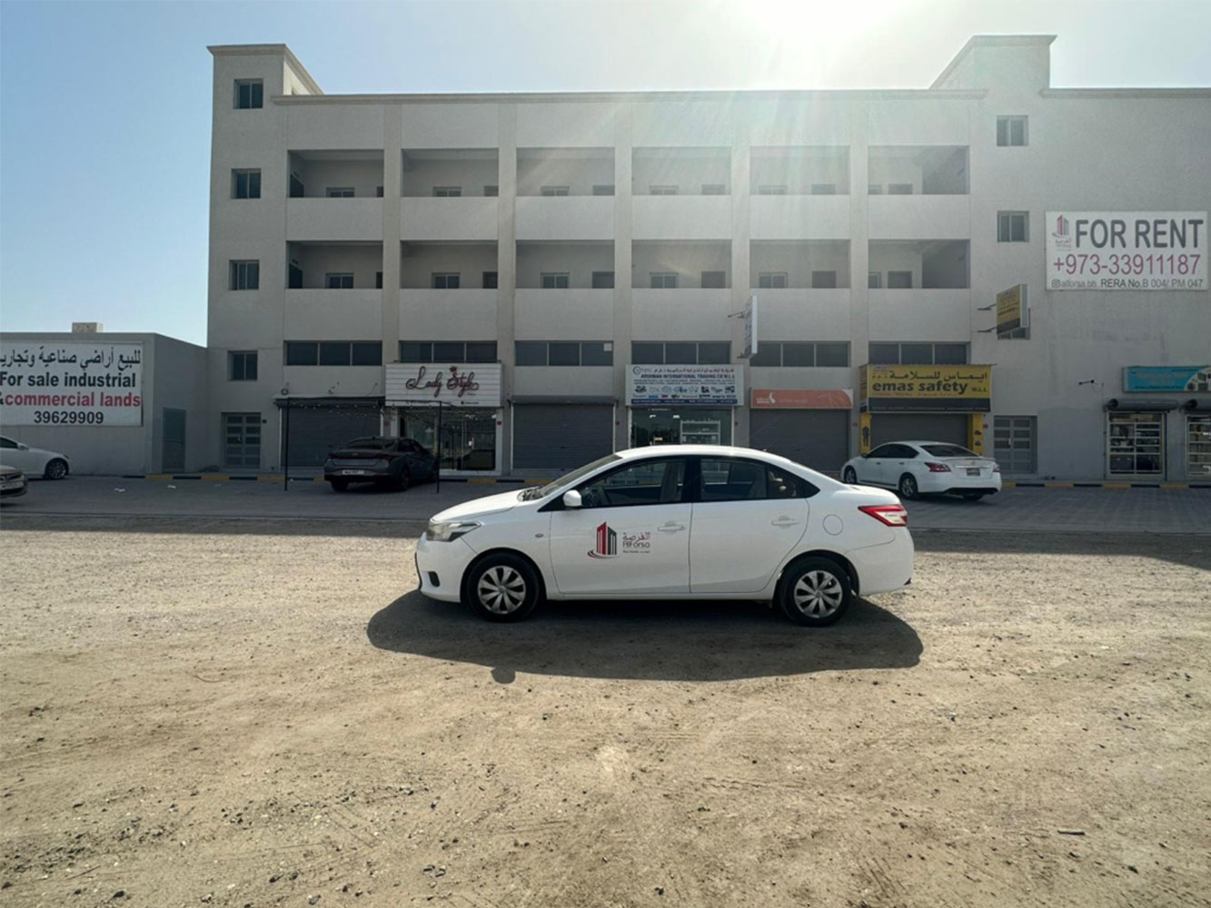 صورة مخزن للإيجار في سترة #514 0