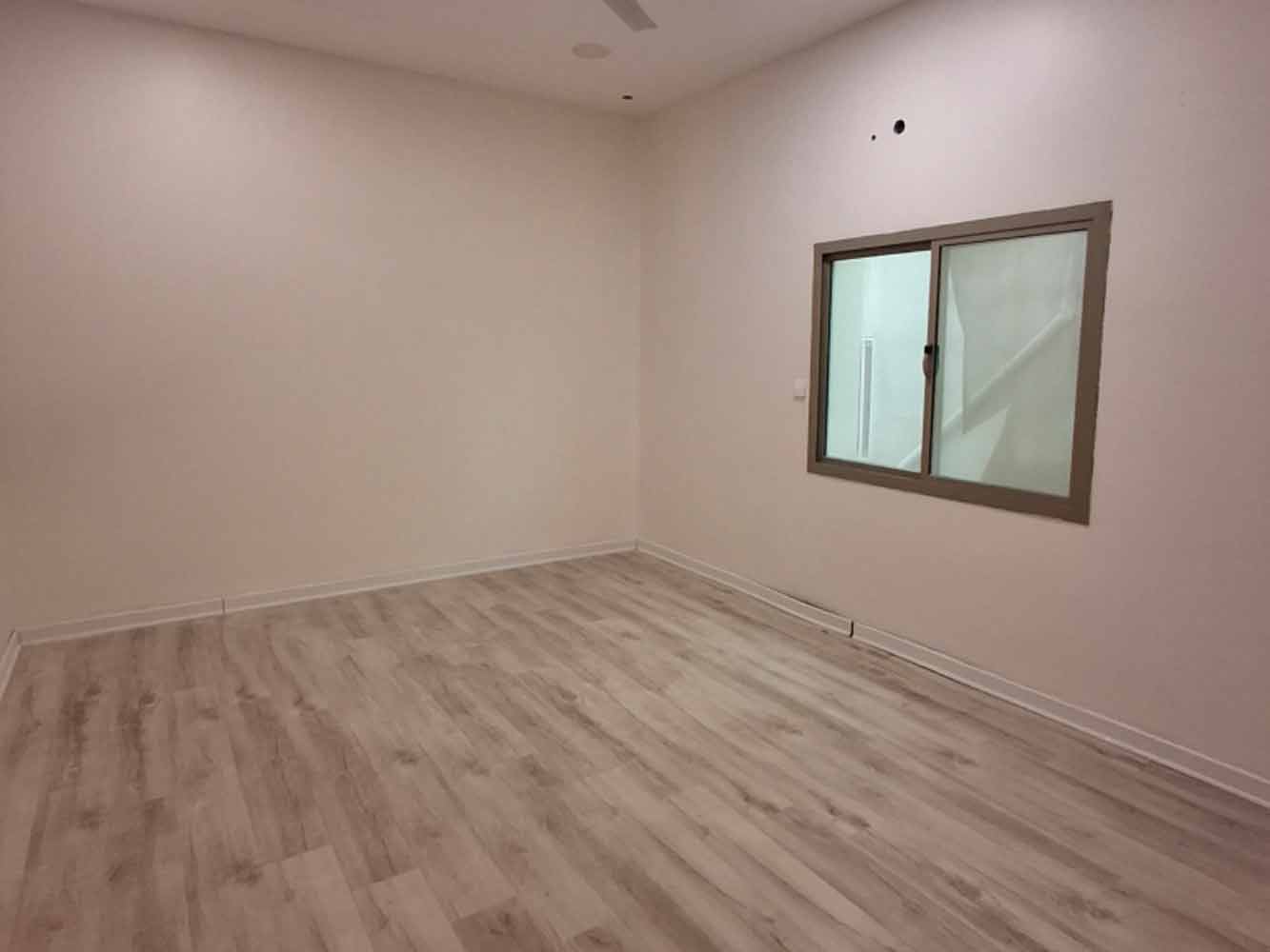 صورة شقة للإيجار في سترة #5353 0 