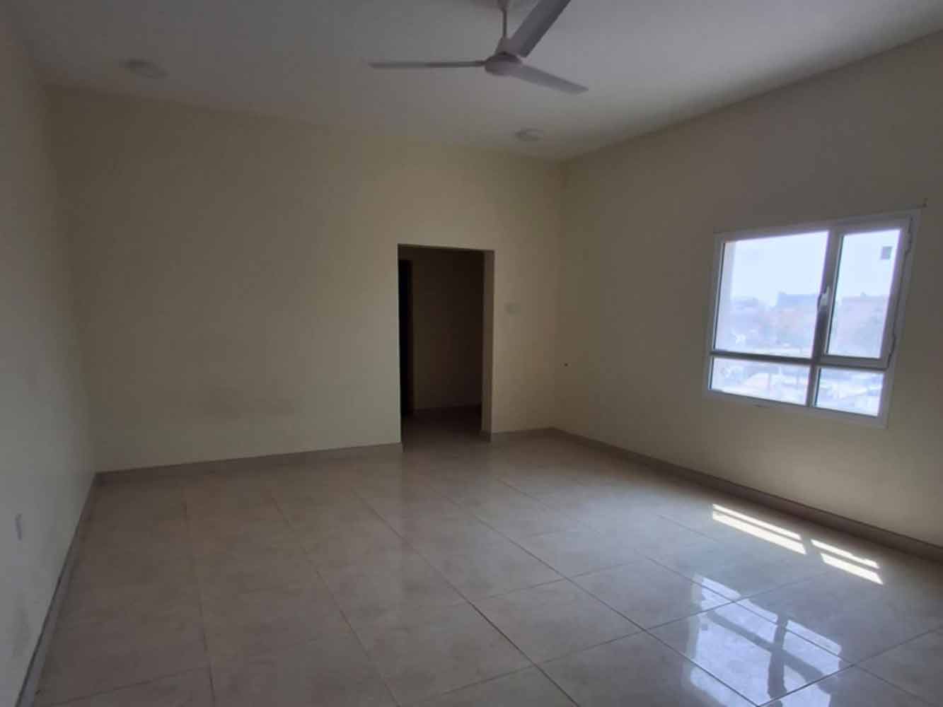 صورة شقة للإيجار في سترة #5430 1