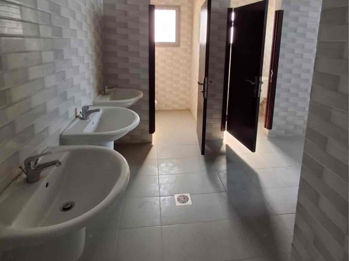 صورة مبنى للإيجار في سترة #5453 5