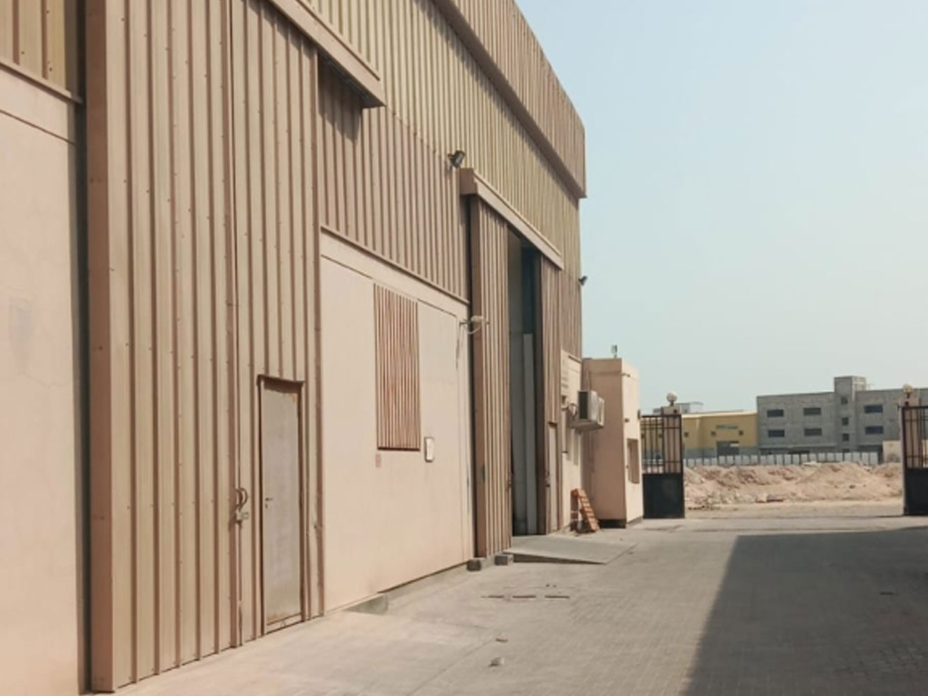 صورة مخزن للإيجار في سترة #5545 0 