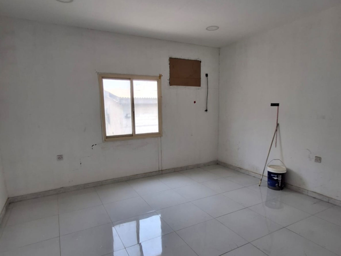 صورة مخزن للإيجار في سترة #5595 2