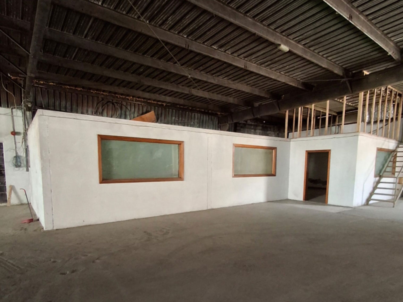 صورة مخزن للإيجار في سترة #6750 6