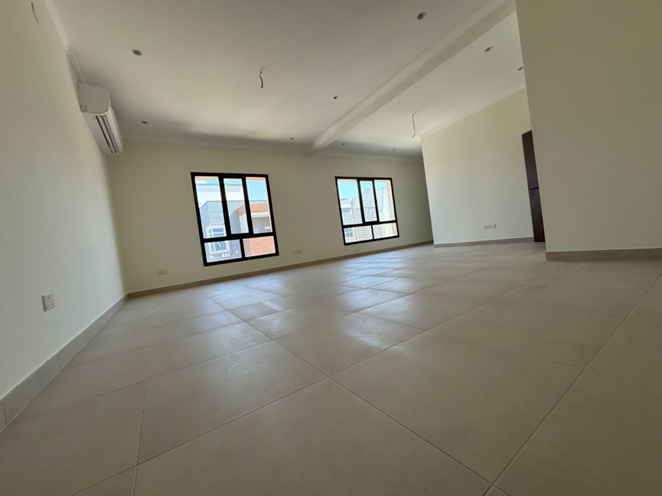 صورة فيلا للبيع في سند #1658 2