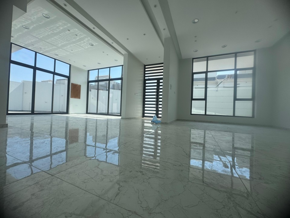 صورة فيلا للبيع في بني جمرة #9312 5