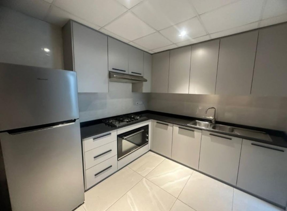 صورة فيلا للبيع في سار #9326 1