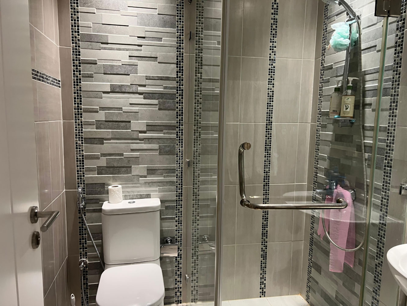 صورة شقة للإيجار في ضاحية السيف #3474 1