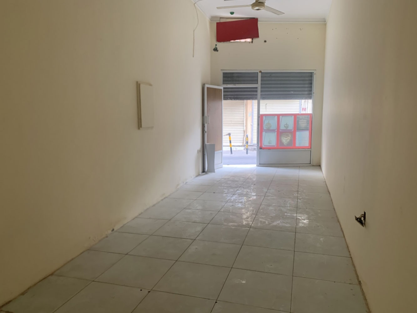 صورة محل للإيجار في المنامة #3723 3