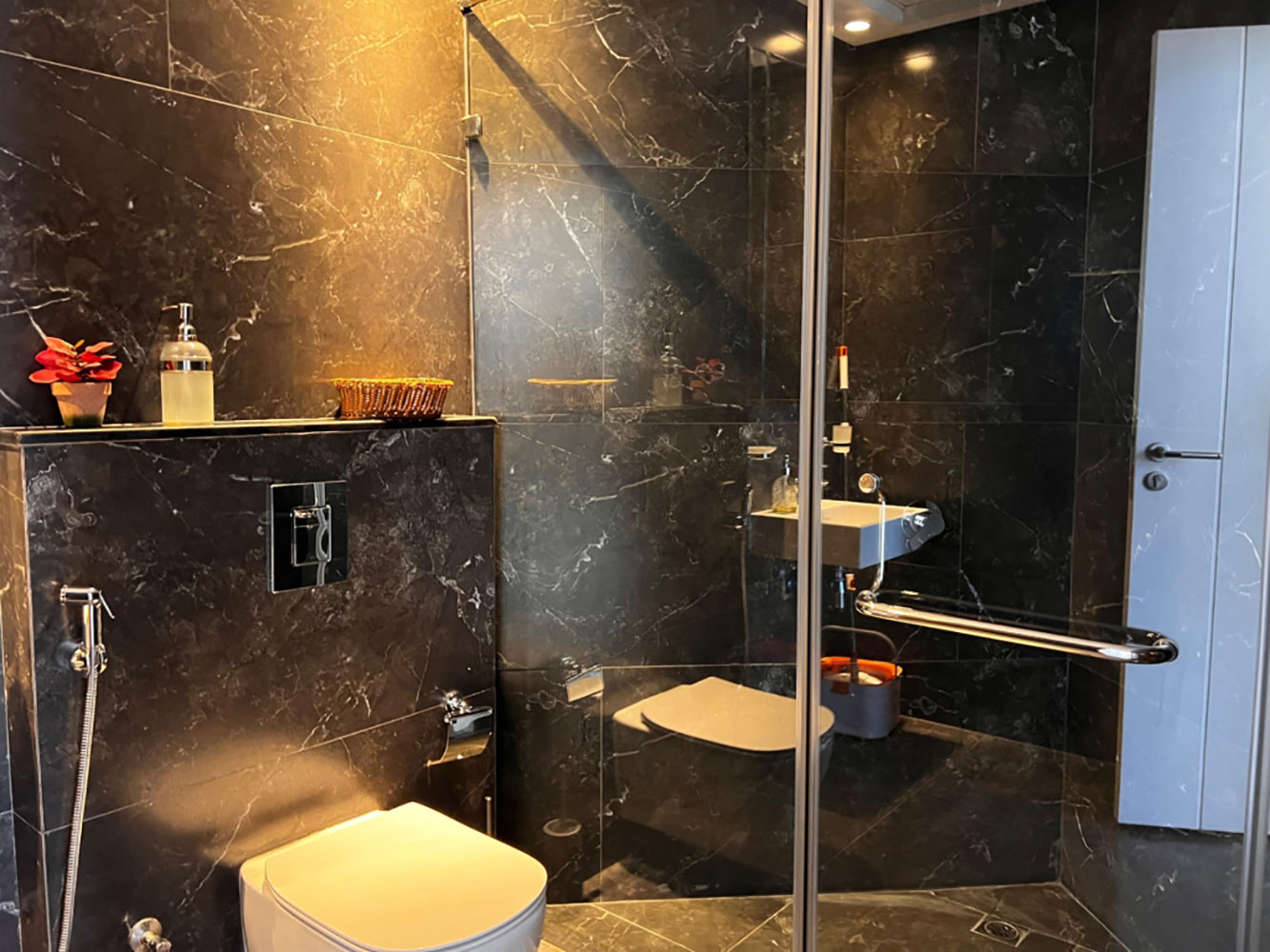 صورة شقة للإيجار في ضاحية السيف #3752 1