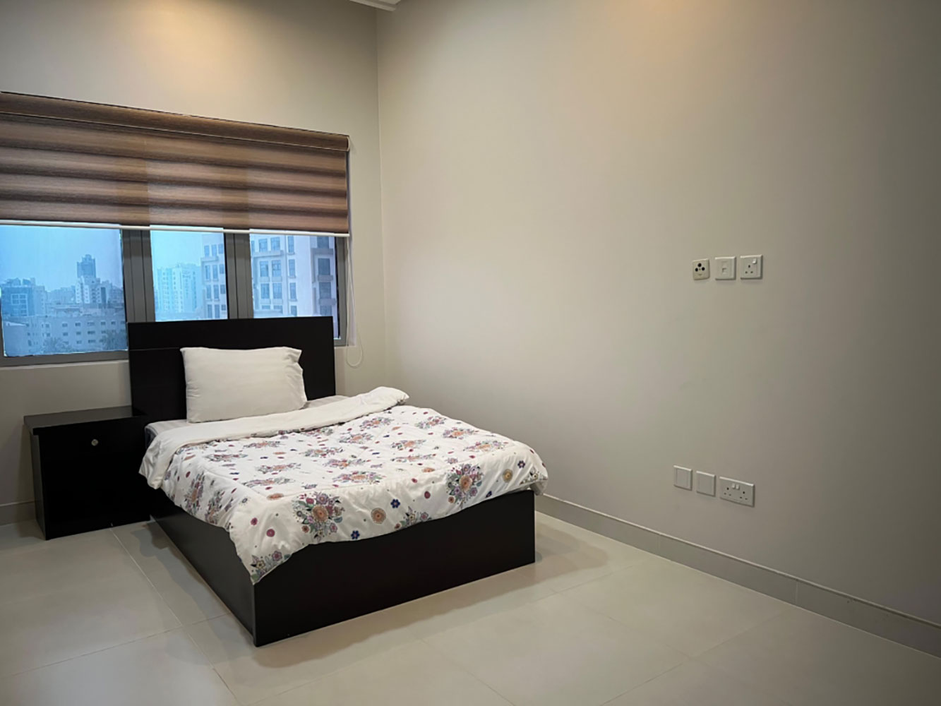 صورة شقة للإيجار في ام الحصم #3934 5