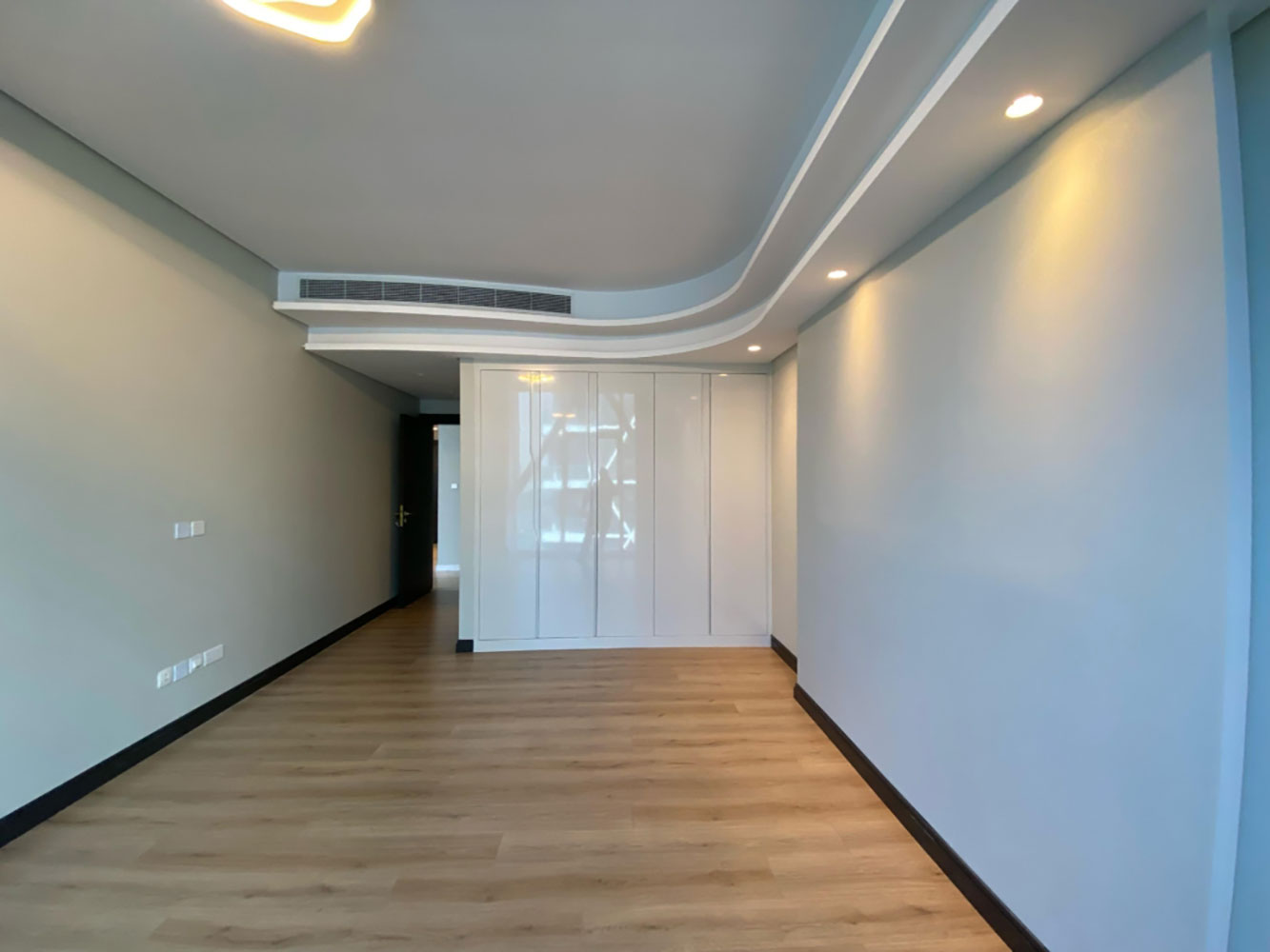 صورة شقة للإيجار في خليج البحرين #4360 6