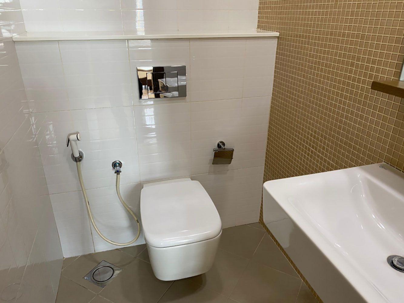 صورة شقة للإيجار في ضاحية السيف #4588 2