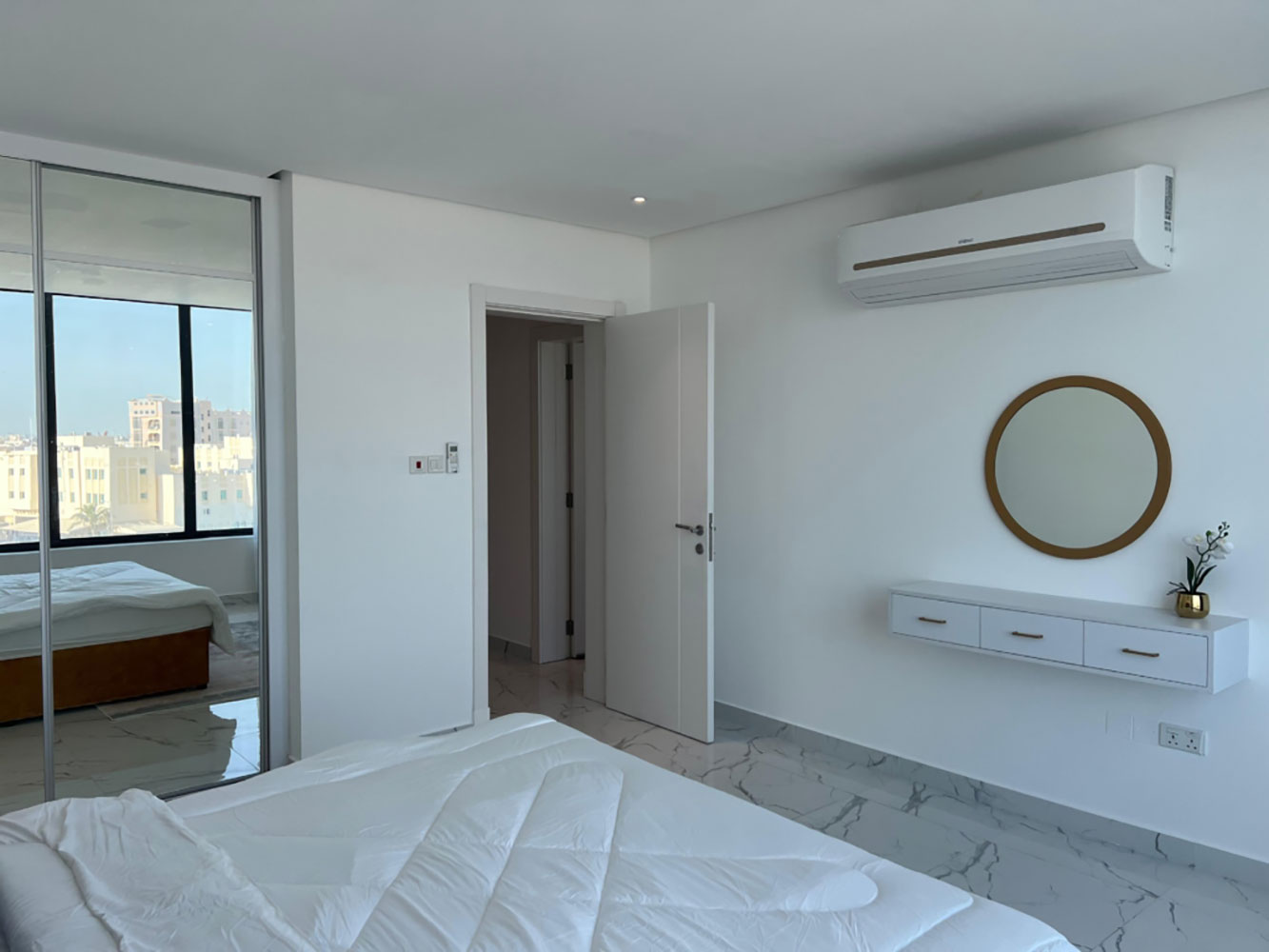 صورة شقة للإيجار في ضاحية السيف #4682 0