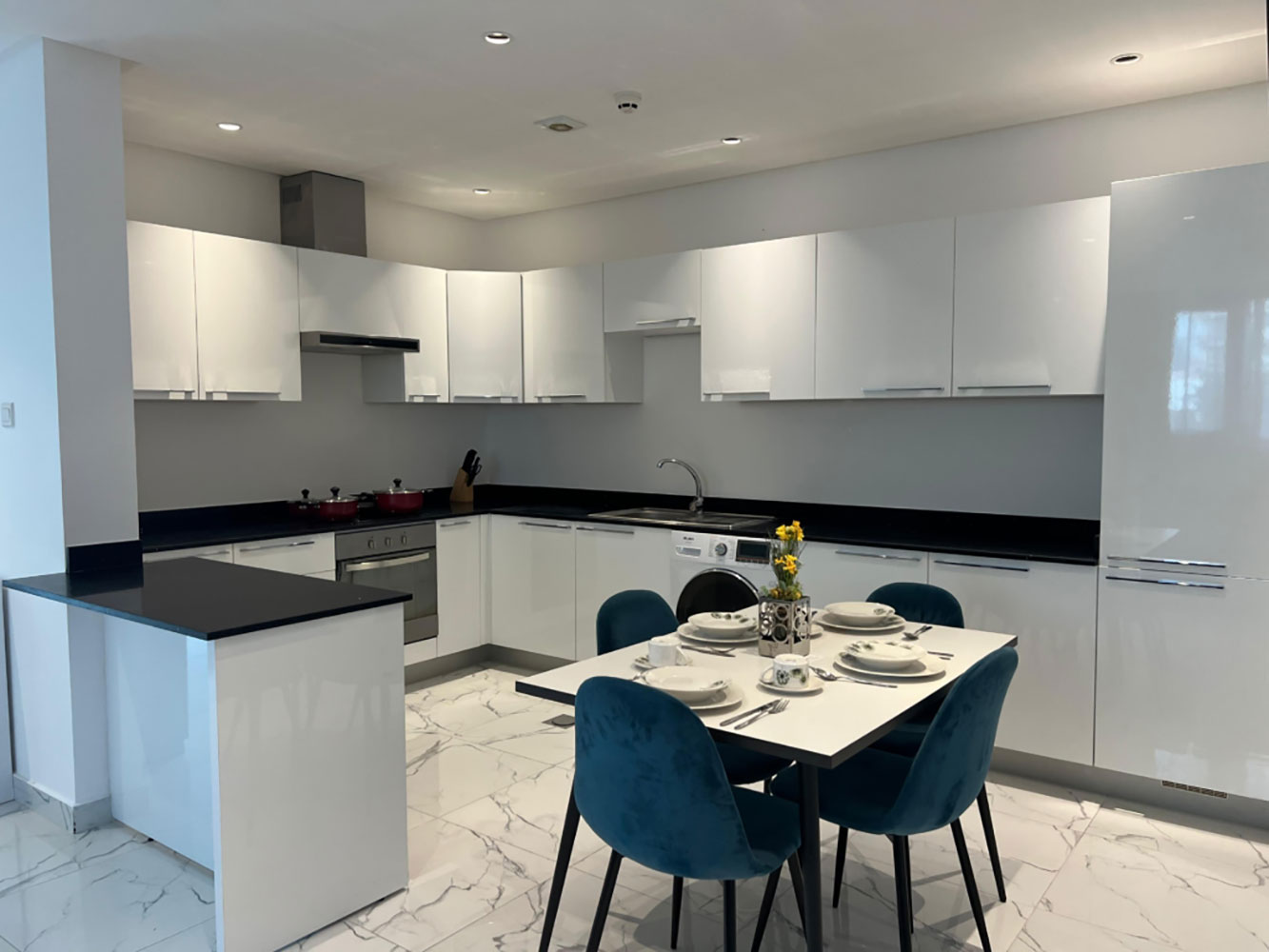 صورة شقة للإيجار في ضاحية السيف #4682 3