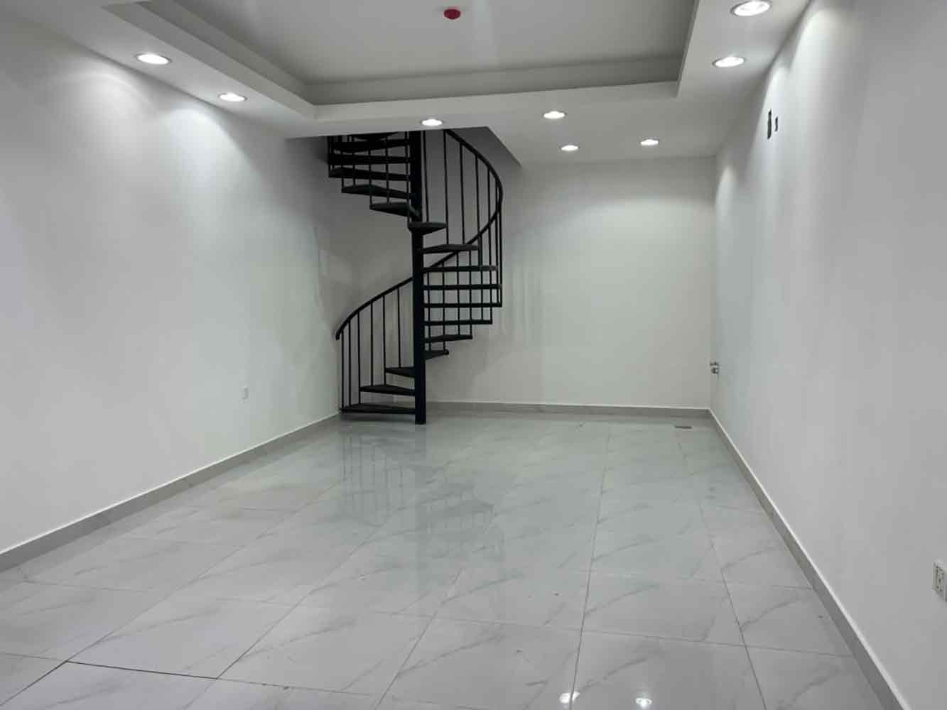Shop for Rent in Manama Image #5405 4