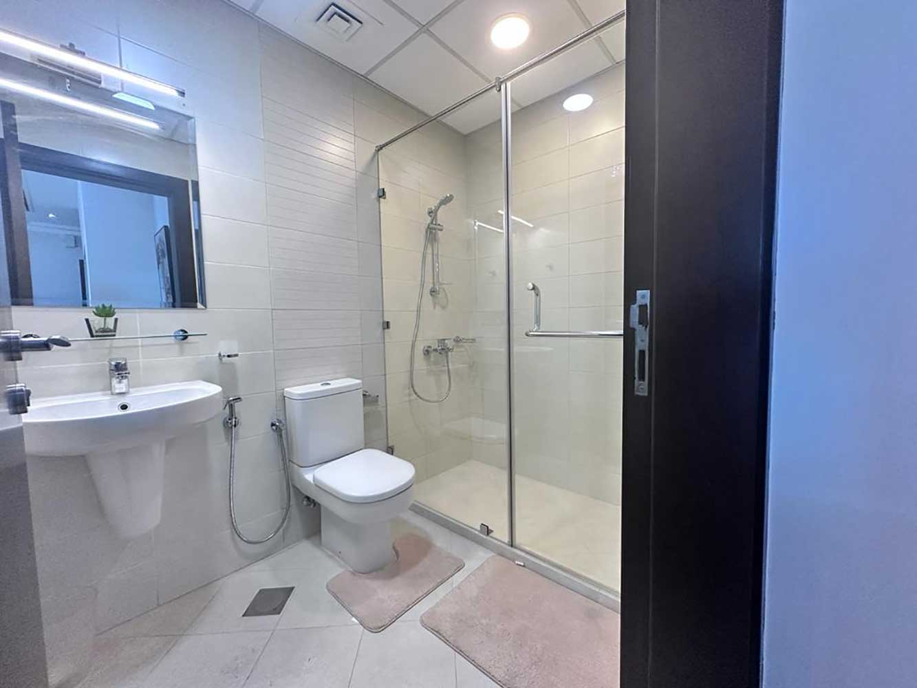 Apartment for Rent in Juffair Image #6069 4