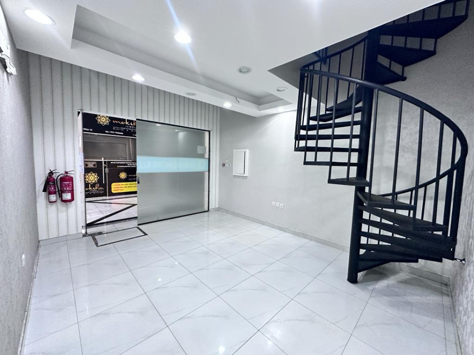 صورة محل للإيجار في المنامة #9716 1