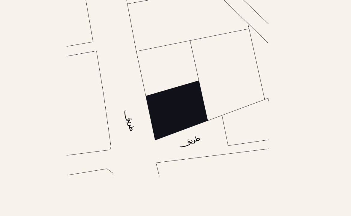 صورة أرض للبيع في سترة #10092 0