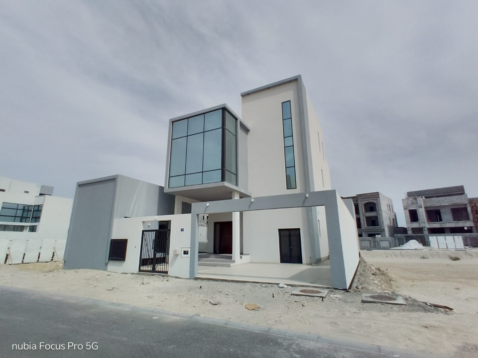 صورة فيلا للبيع في ديار المحرق #10114 0 