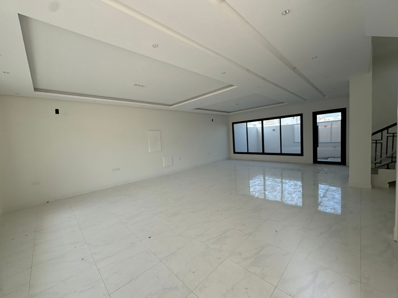 صورة فيلا للبيع في البسيتين #1997 1