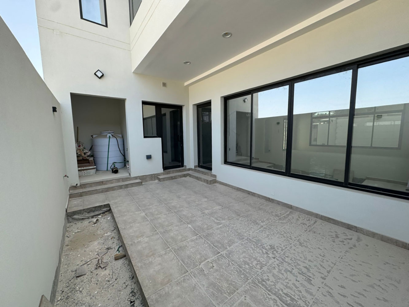 صورة فيلا للبيع في البسيتين #1997 4