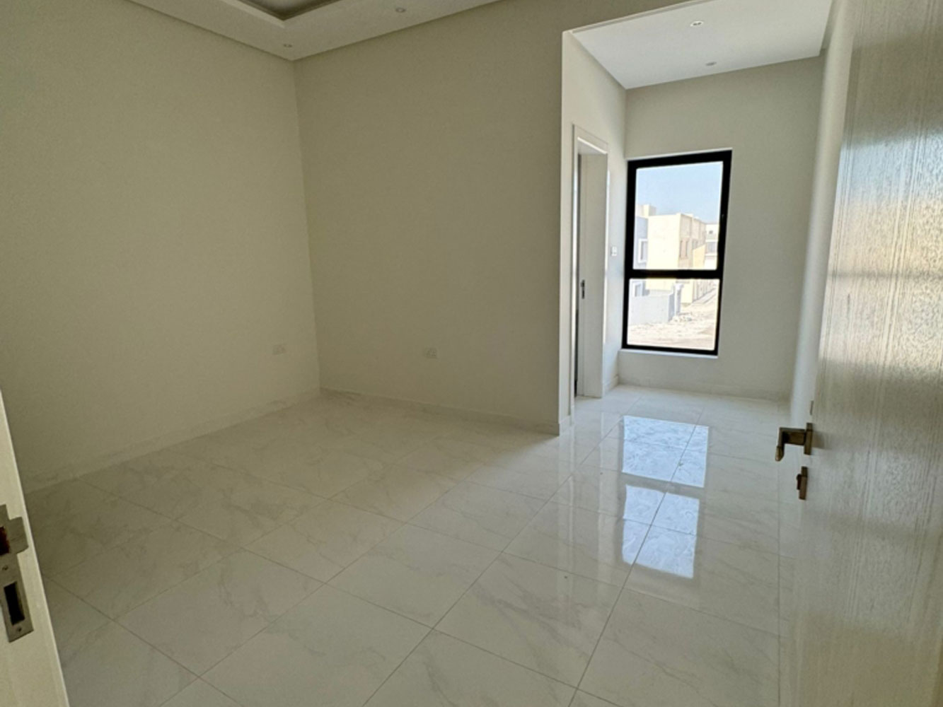 صورة فيلا للبيع في البسيتين #1997 7