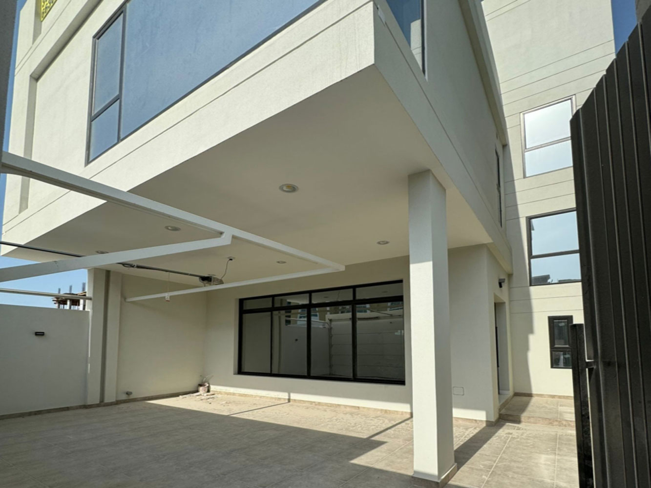 صورة فيلا للبيع في البسيتين #1997 6