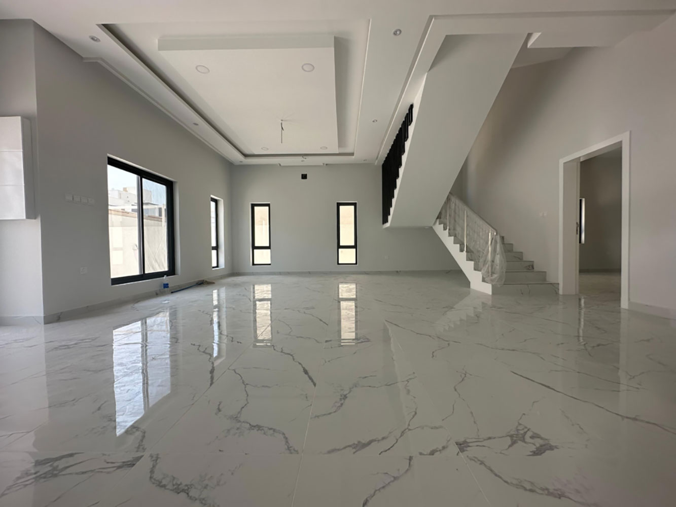 Villa for Sale in Hidd Image #2039 2